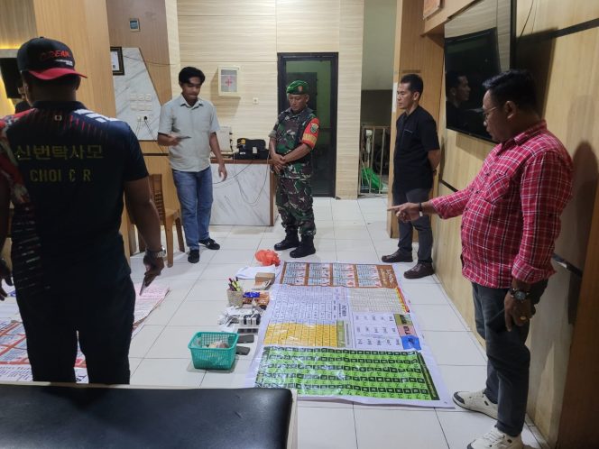 
					Kodim 1802/Sorong Tertibkan Togel Yang Merajalela Di Kota Sorong, Papua Barat Daya