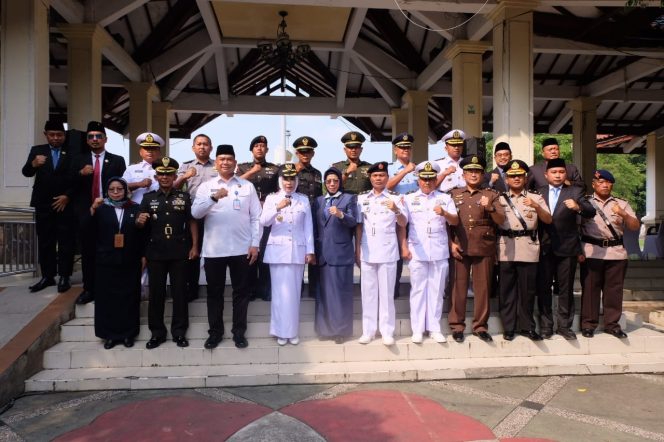 
					Pemerintah Kabupaten Sidoarjo Gelar Upacara Peringatan Hari Otonomi Daerah ke-29 Tahun 2025