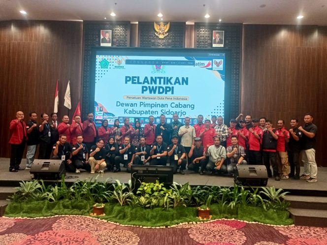 
					PWDPI DPC Kabupaten Sidoarjo Resmi Dilantik,  Bagian dari Komitmen Menjadi Jurnalis Profesional dan Berintegritas