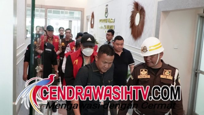 
					5 Orang Tersangka Ditahan Terkait Dugaan Tipikor Perkebunan Sawit