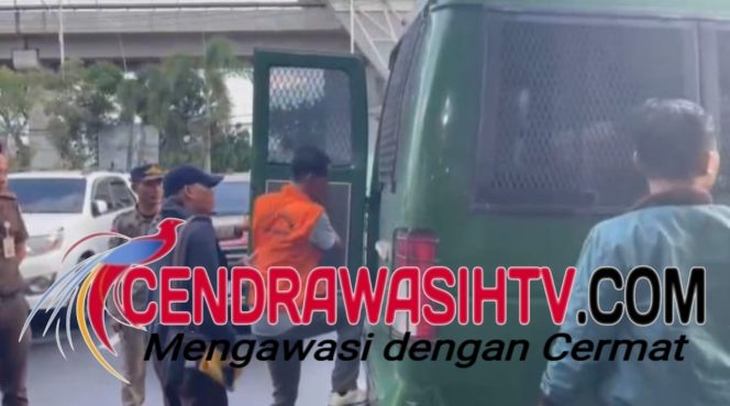 
					Kejaksaan Negeri Palembang Berhasil Menangkap Terpidana Alam Jaya, SE Bin Efendy (Alm)