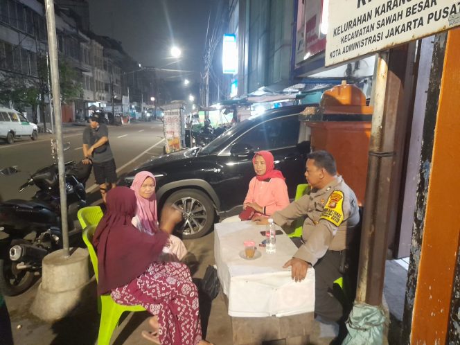 
					Tokoh Masyarakat Karang Anyar Apresiasi Polisi, Imbauan Bahaya Narkoba Disampaikan Langsung oleh Bhabinkamtibmas