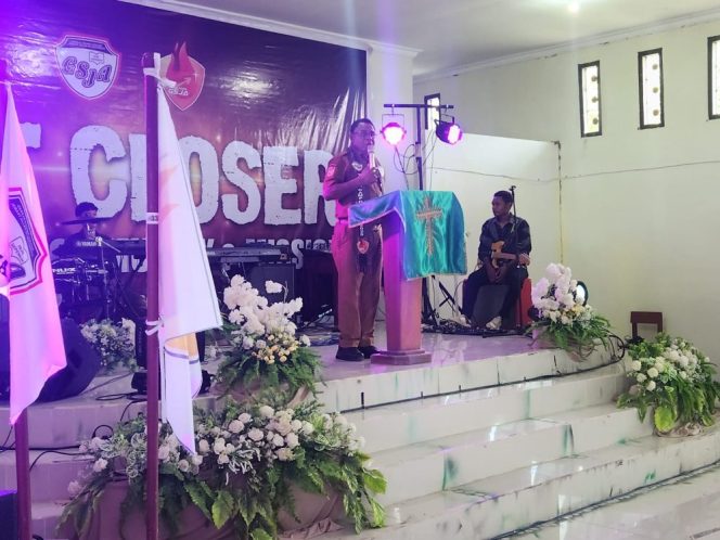 
					Tifa Dibunyikan Oleh Pj. Sekda Papua Barat Daya, Tanda Kegiatan Youth Camp Pemuda GSJA Dimulai