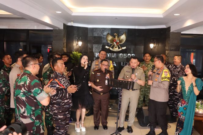 
					Forkopimko Berikan Kejutan HUT TNI ke-80 di Kodim 0502/Jakarta Utara
