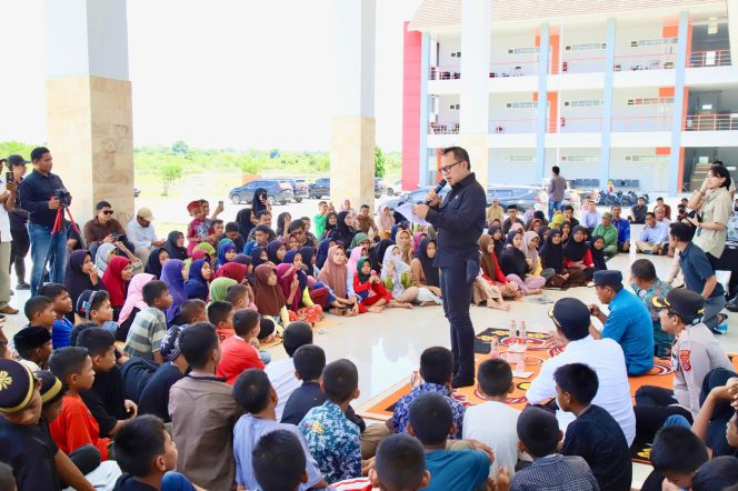 
					Apresiasi Sekolah Rakyat Terintegrasi 69 Buton Tengah, Wamendagri Bima Arya Bicara Pemerataan Pendidikan